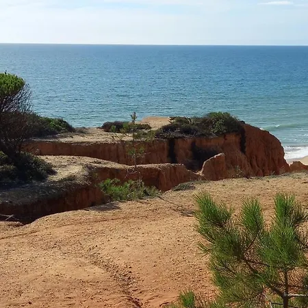 Paradise On The Αλμπουφέιρα