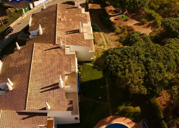 Paradise On The Nyaraló