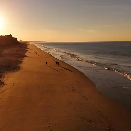 度假居 Paradise On The